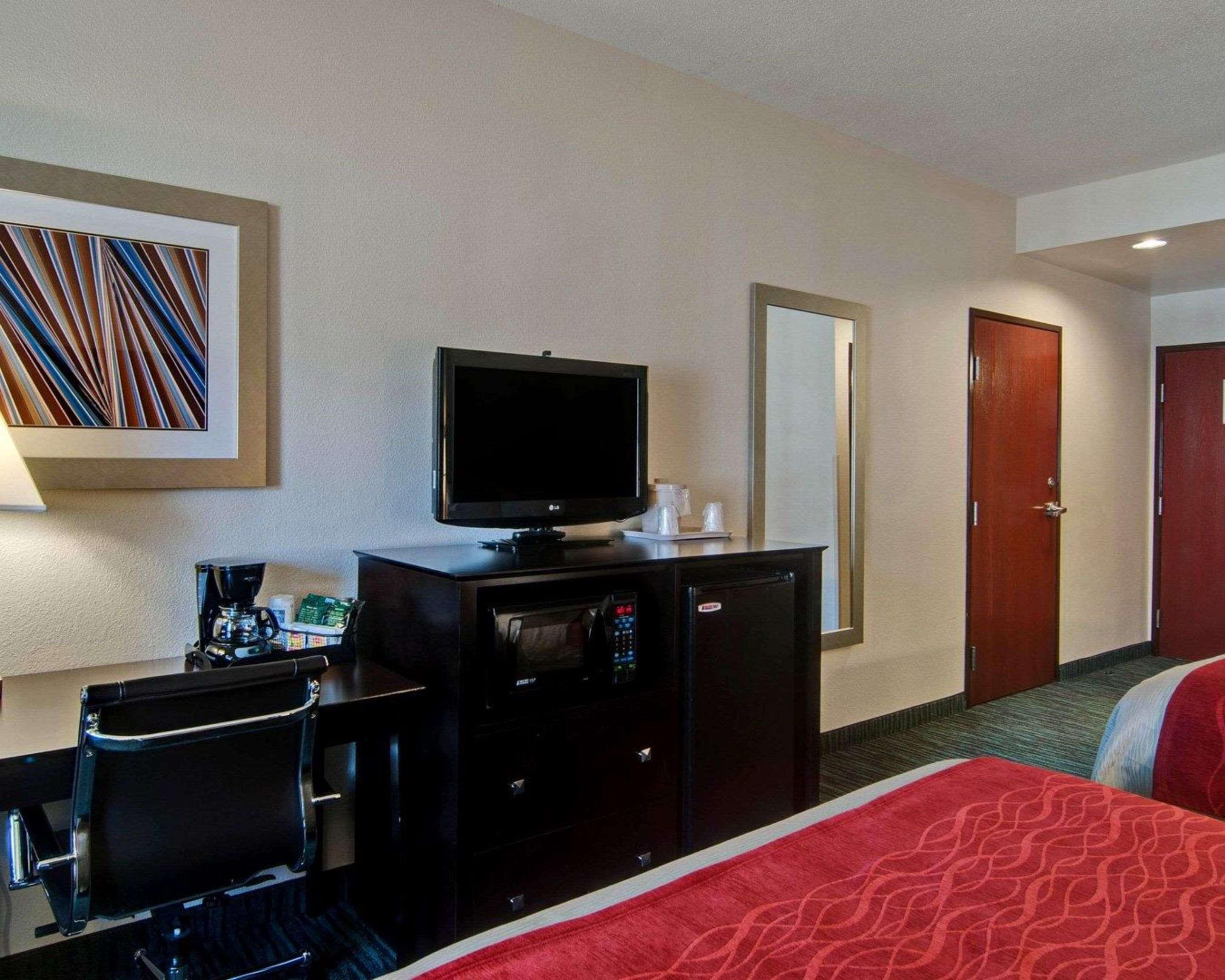 Comfort Inn מאונט איירי מראה חיצוני תמונה