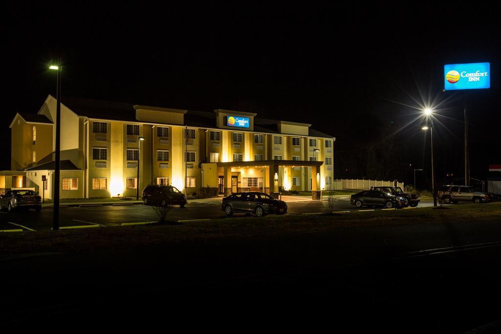 Comfort Inn מאונט איירי מראה חיצוני תמונה