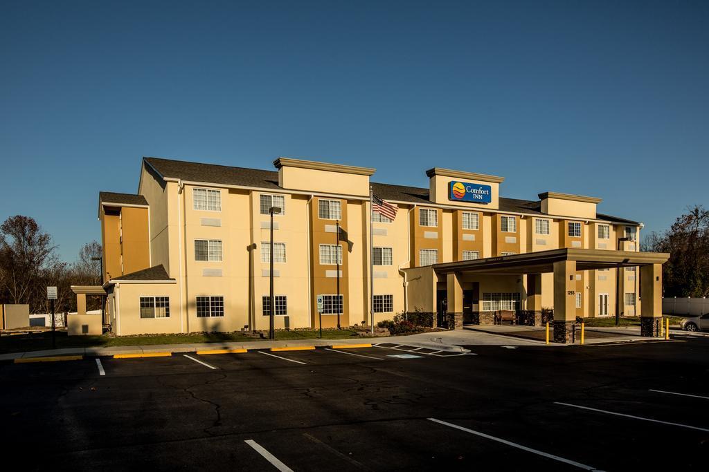Comfort Inn מאונט איירי מראה חיצוני תמונה